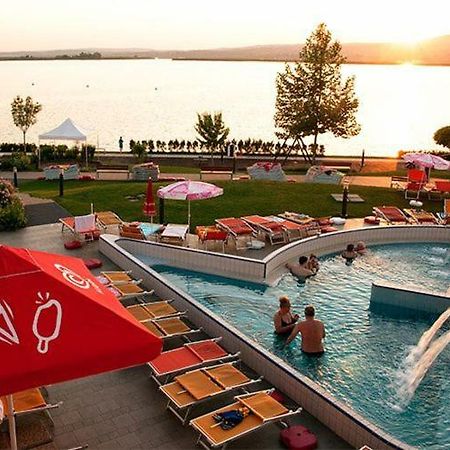 Velence Spa Lake Apartman エクステリア 写真