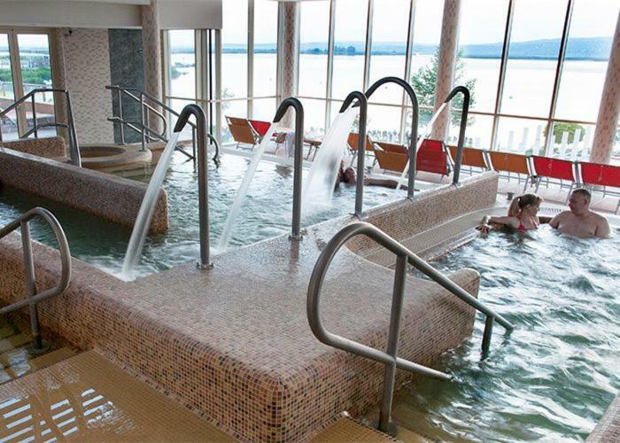 Velence Spa Lake Apartman エクステリア 写真